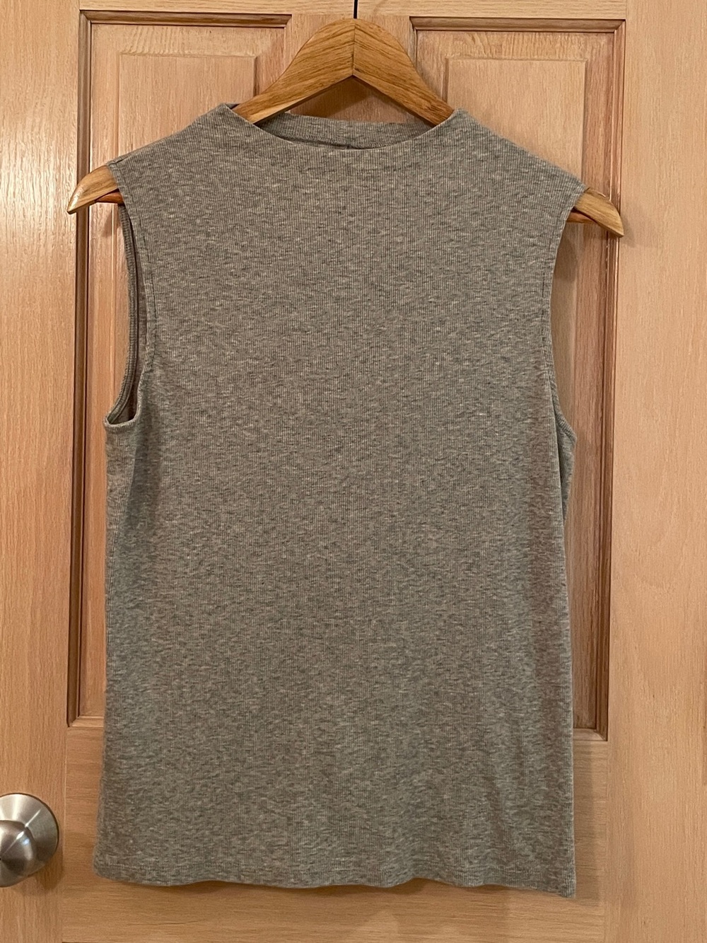 Everlane Classic Gray Sleeveless Women's Top